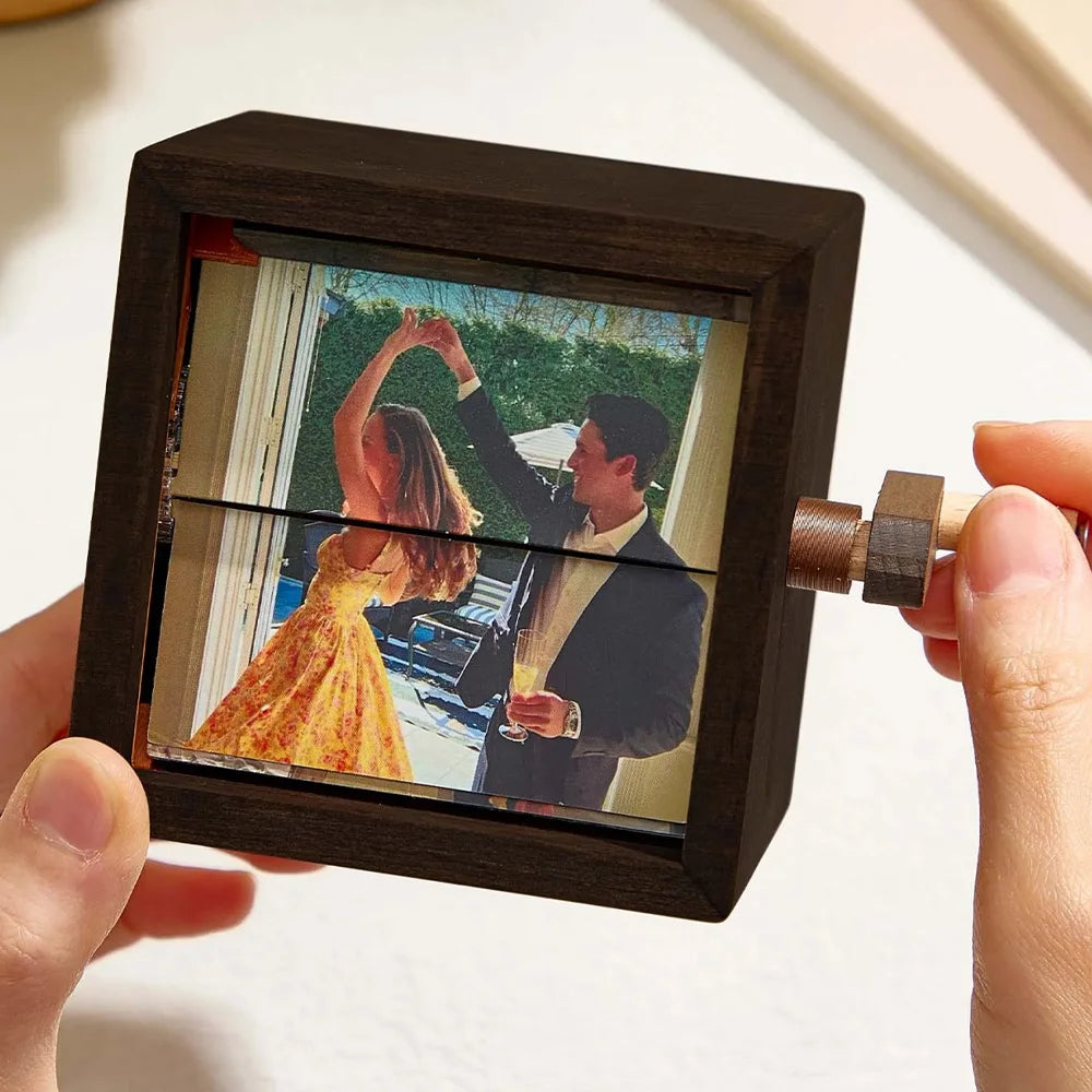 Crank Photo Box – Vintage Hand-Crank Memory Display
