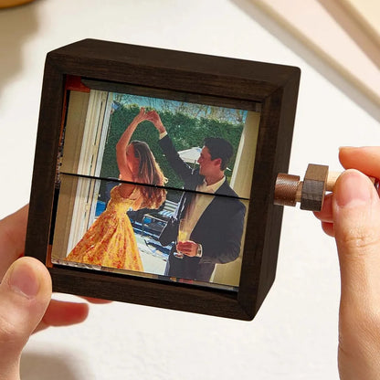 Crank Photo Box – Vintage Hand-Crank Memory Display